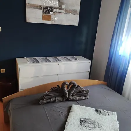 Apartman Sciran Apartment