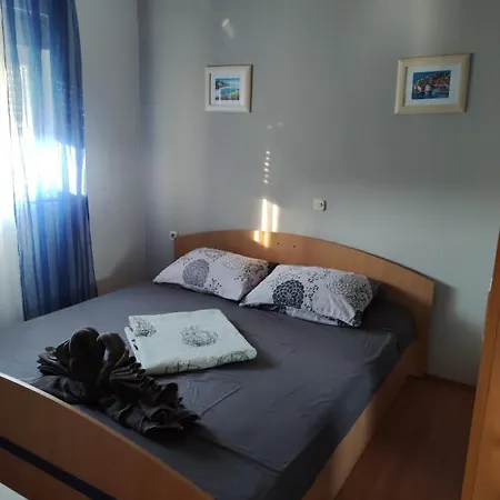 Apartman Sciran *